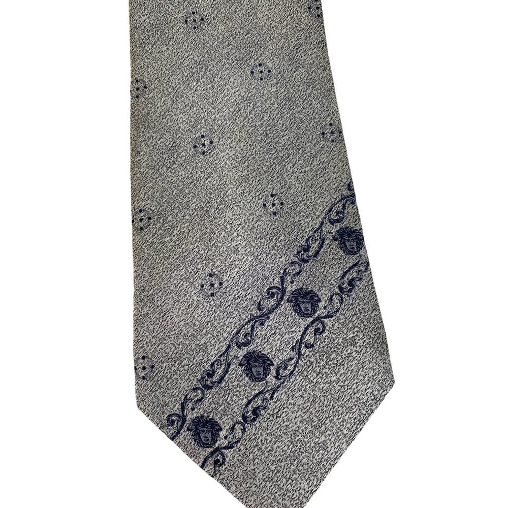 Mens Vintage Gianni Versace Neck Tie Grey Silk Medusa Logo Italy EUC 6836 - Picture 2 of 10